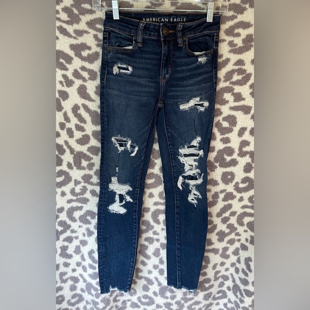 2 for $15! American Eagle distressed jeggings - 0 short